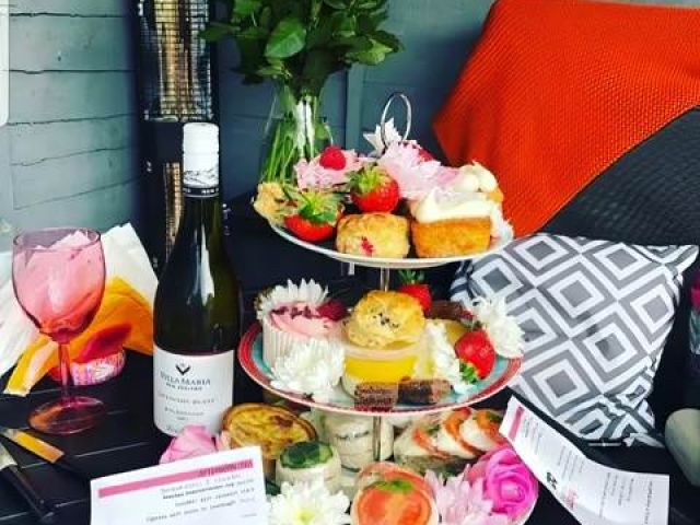 afternoon-tea-hampers (6)-kireth-ai